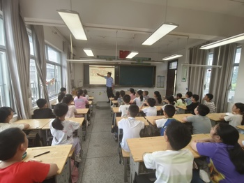 拒绝校园欺凌，守护青春暖阳